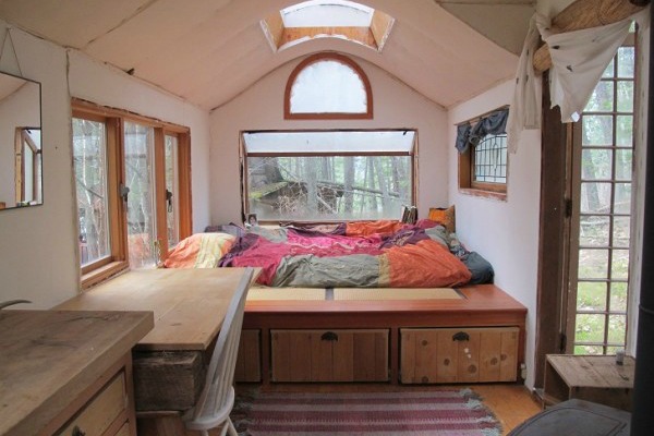 mini-home-in-the-woods