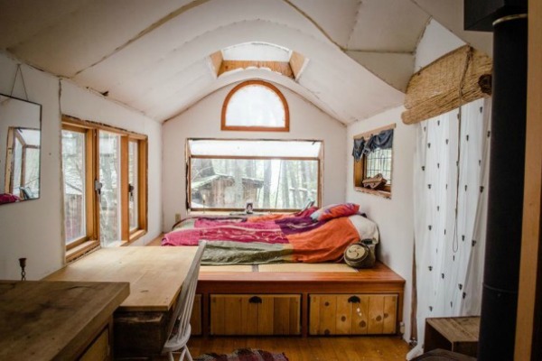 mini-home-in-the-woods