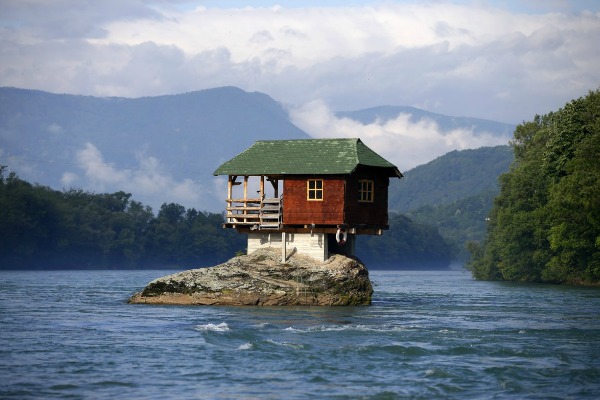 top-10-wacky-houses