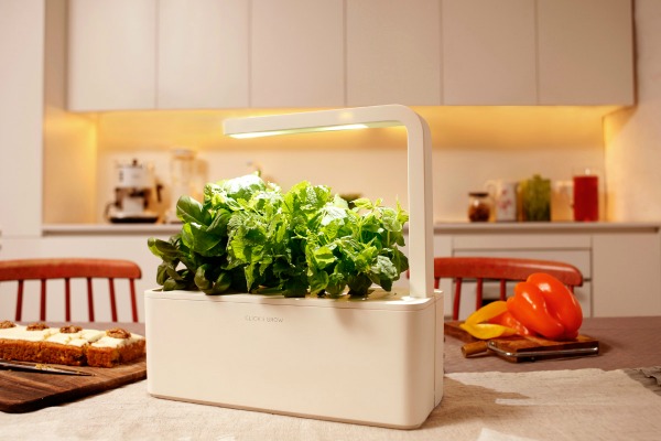 click-and-grow-technology-of-the-future