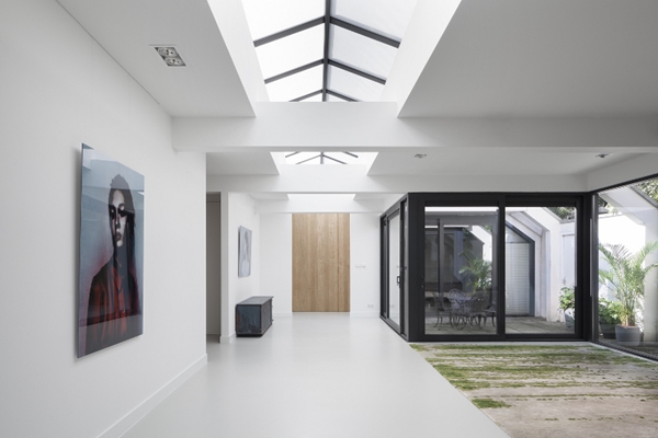 garage-turned-into-apartment