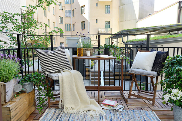 scandinavian-balconies