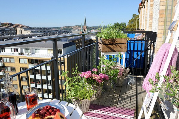 scandinavian-balconies