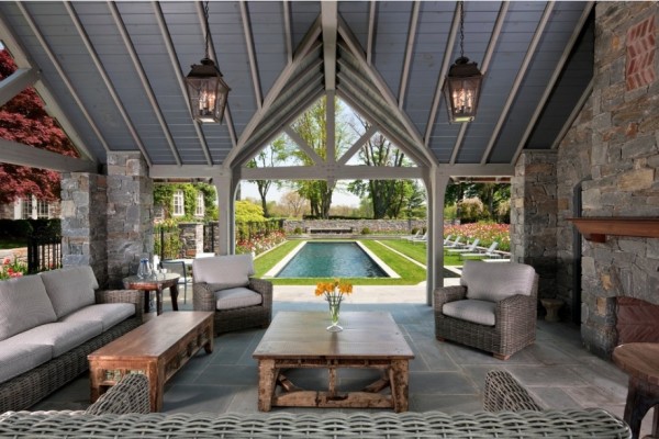 how-to-create-a-sensual-oasis-in-your-backyard