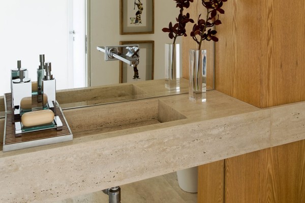 golden-accents-in-interior-design