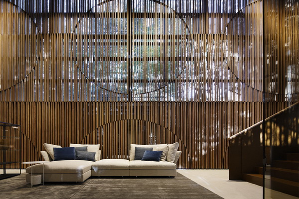 moltenic-the-first-flagship-store-designed-by-patricia-urquiola
