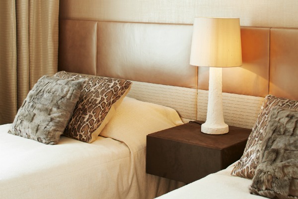 ultra-chic-apartment-by-stephanie-coutas