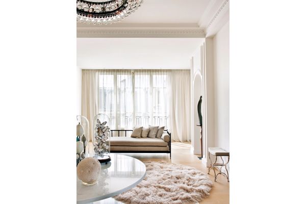 parisian-apartment-with-ingenious-design