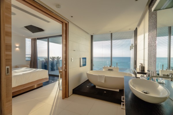 kata-rocks-luxury-oasis-in-phuket
