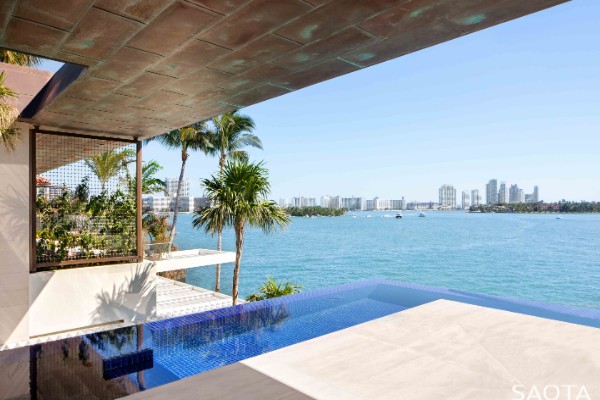 luxury-island-experience-in-the-heart-of-miami