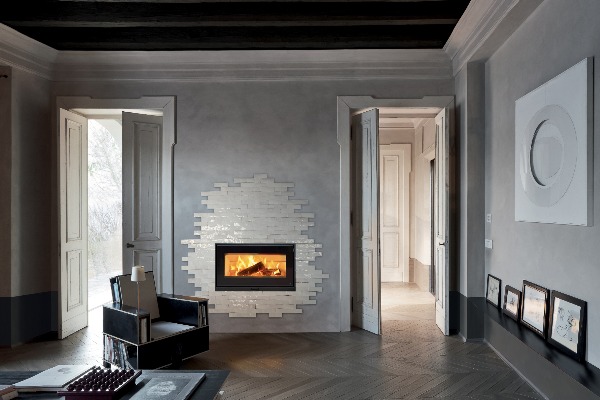 with-the-collaboration-of-mcz-and-paola-navone-sahara-was-created