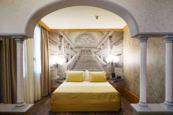 five-practical-ideas-for-visually-creating-bigger-bedrooms