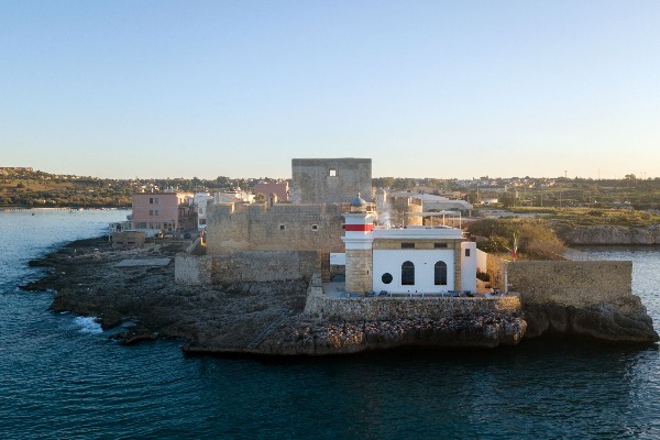 Antoniolupi participated in the restoration of the Brucoli Lighthouse