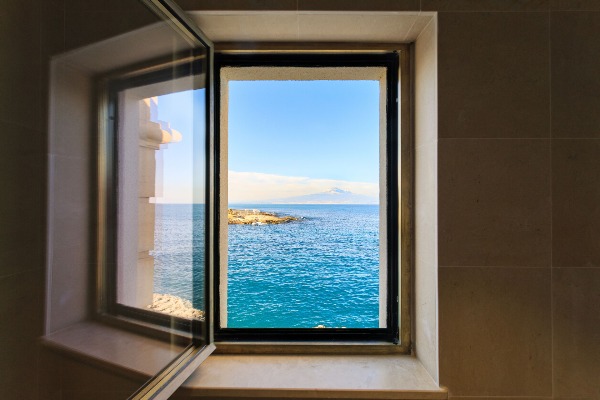 antoniolupi-participated-in-the-restoration-of-the-brucoli-lighthouse