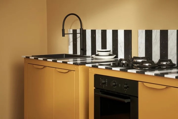 as-simple-as-a-modular-stainless-steel-kitchen